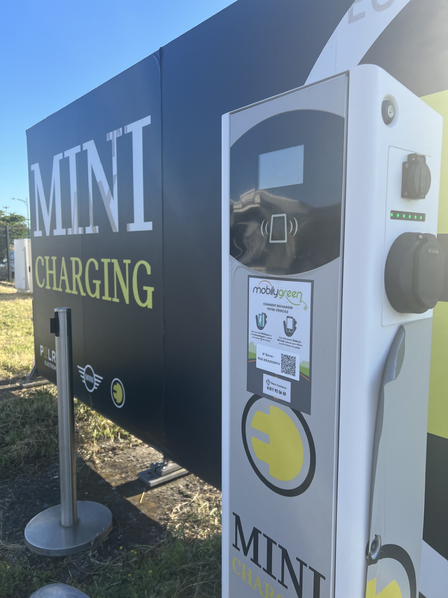 charge lente véhicule électrique